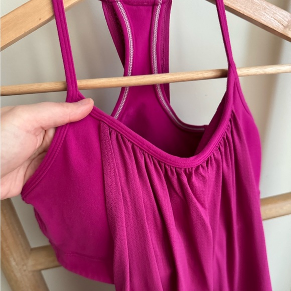 EUC Lululemon No Limits Tank in Raspberry Size 4 - Picture 5 of 9
